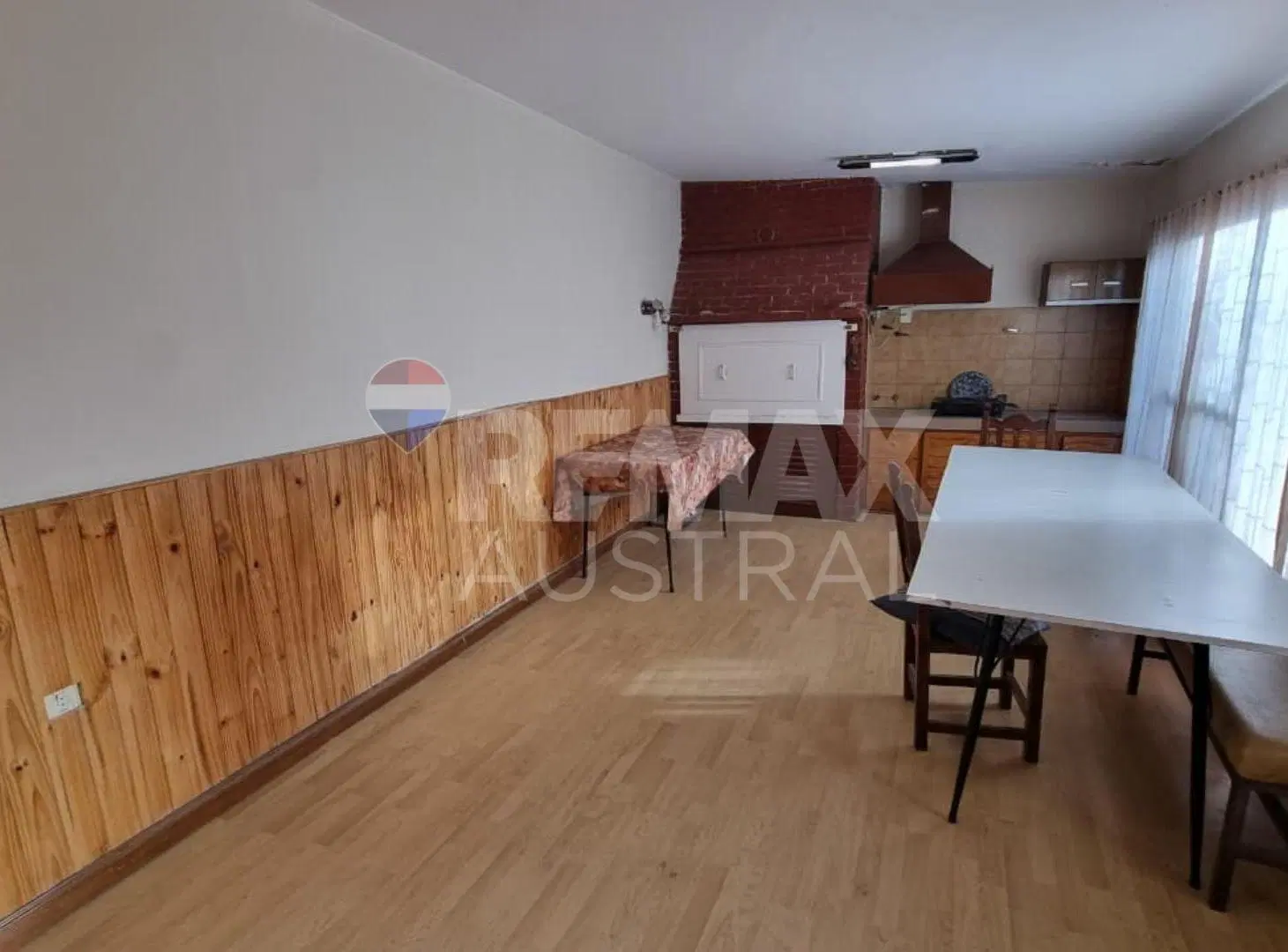 CASA 3 DORMITORIOS BARRIO ROCA 2