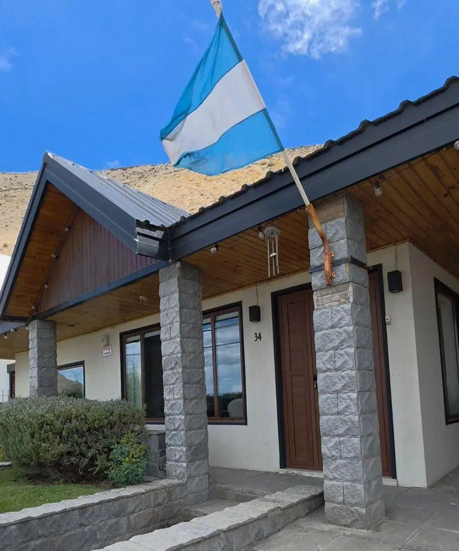 CASA SOBRE COSTANERA DE RADA TILLY 1