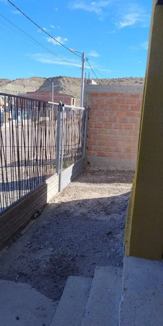 CASA 3 DORM.2 BAÑOS VENTA. KM5 APTA CRED. HIPOTEC. 5