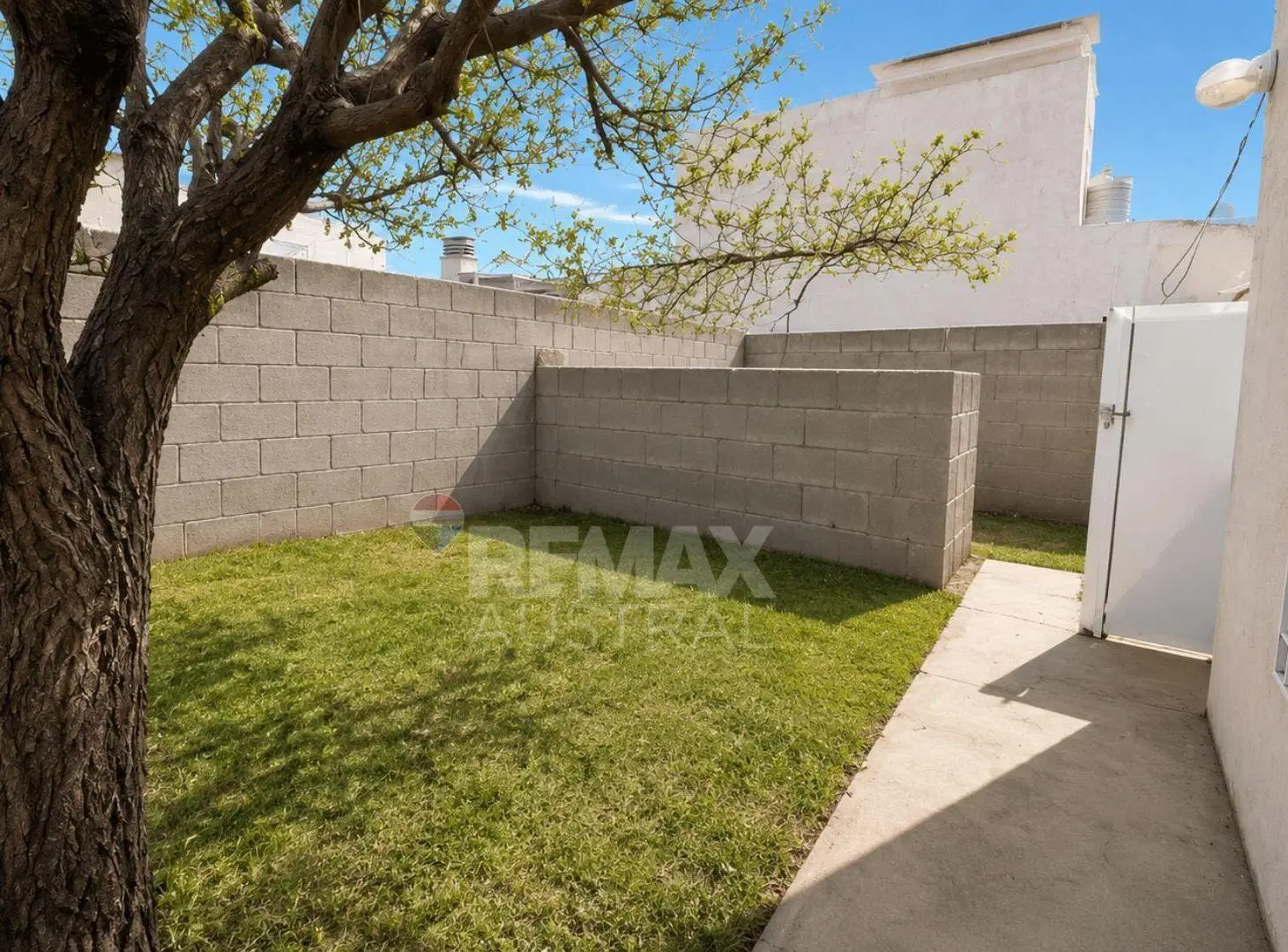 CASA 2 DORMIS , BARRIO PUEYRREDON, APTA CREDITO 5