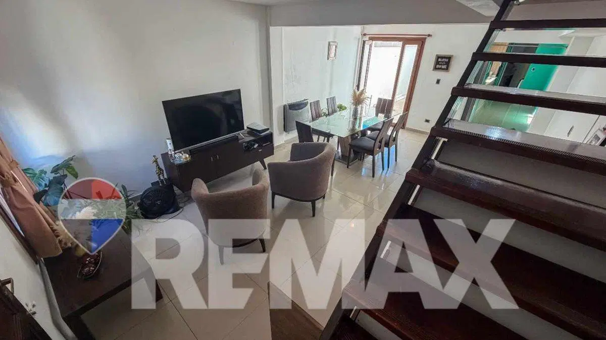 DUPLEX en Barrio Roca 4