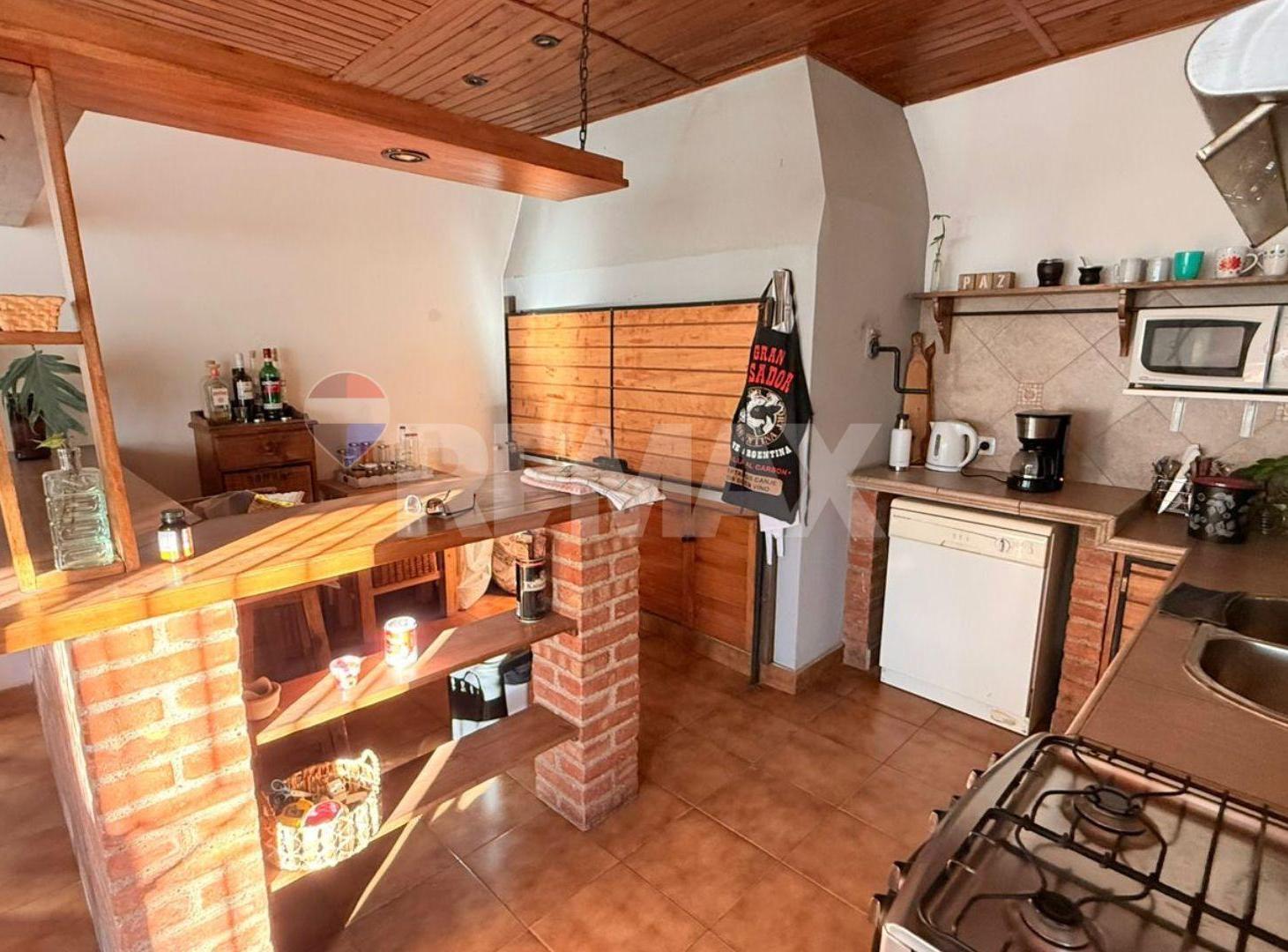 Foto de CASA 4 DORMITORIOS BARRIO PUEYRREDON, imagen 5