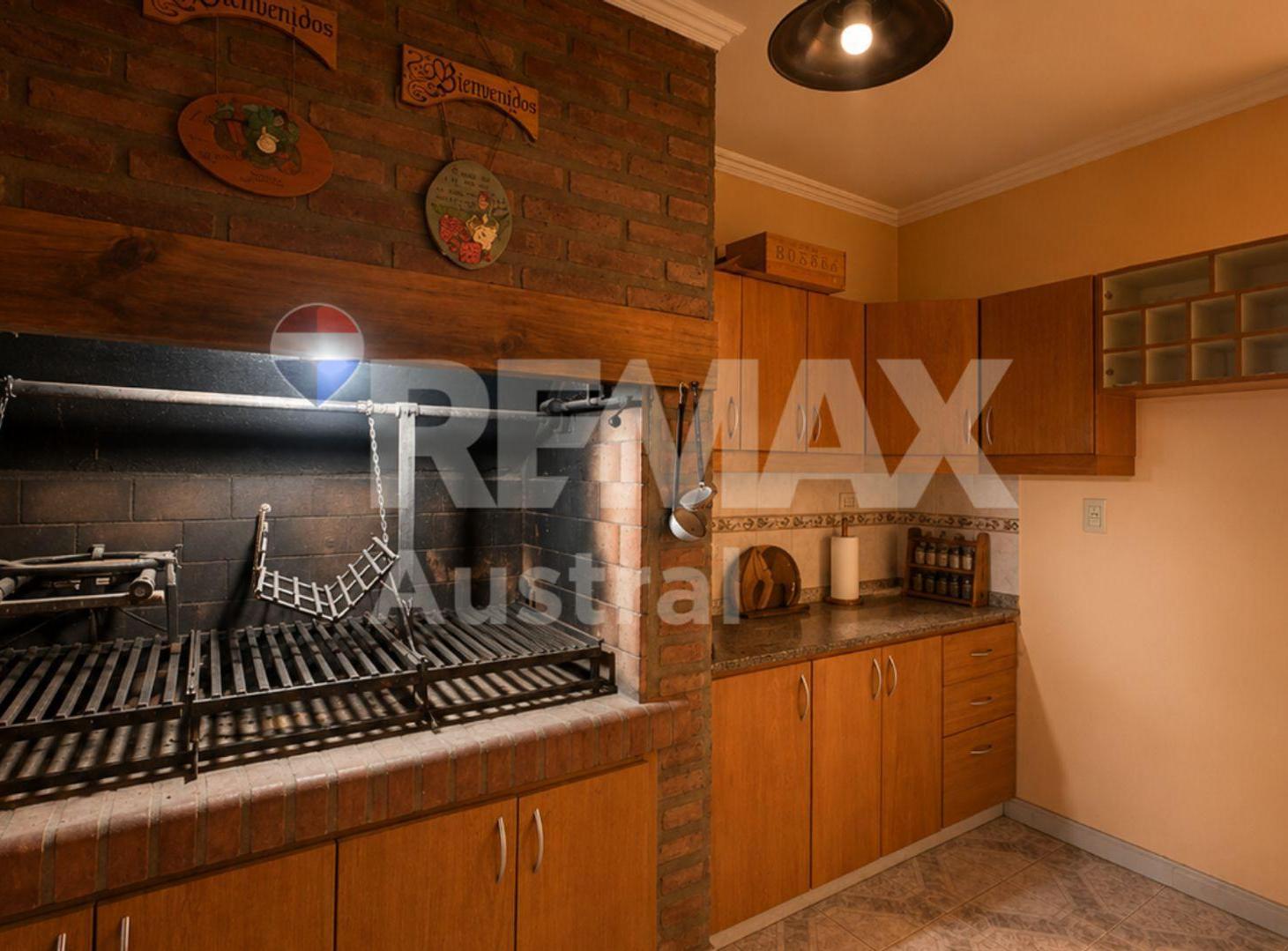 Foto de CASA BARRIO JOSE FUCHS + 3 DORMITORIOS, imagen 1