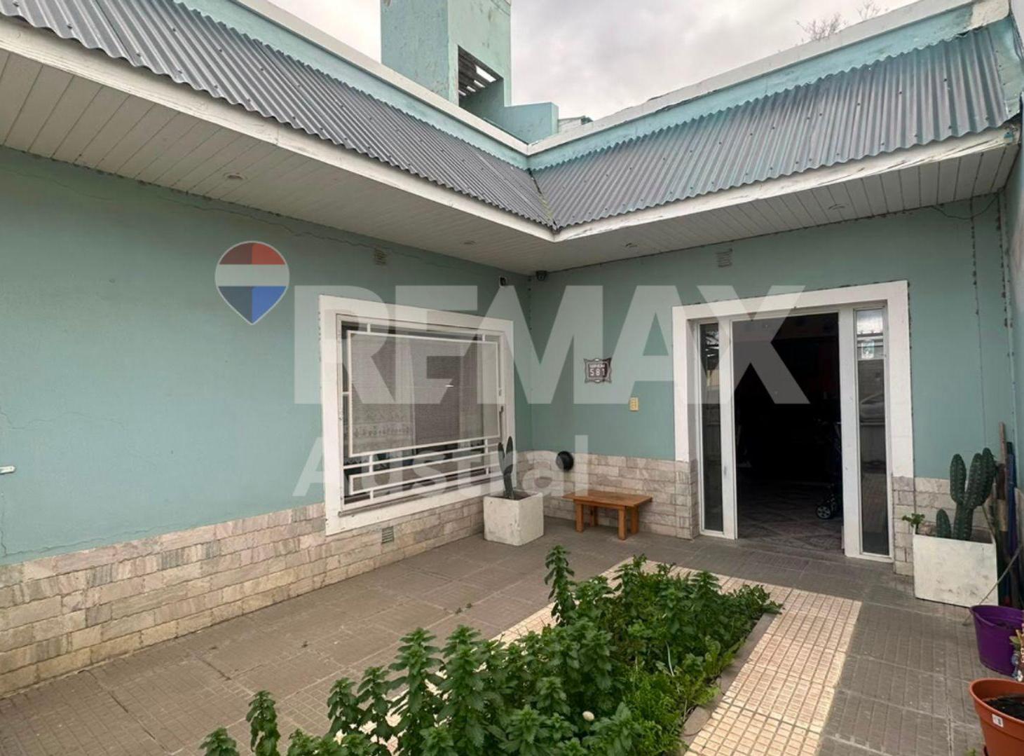 Foto de CASA BARRIO JOSE FUCHS + 3 DORMITORIOS, imagen 2