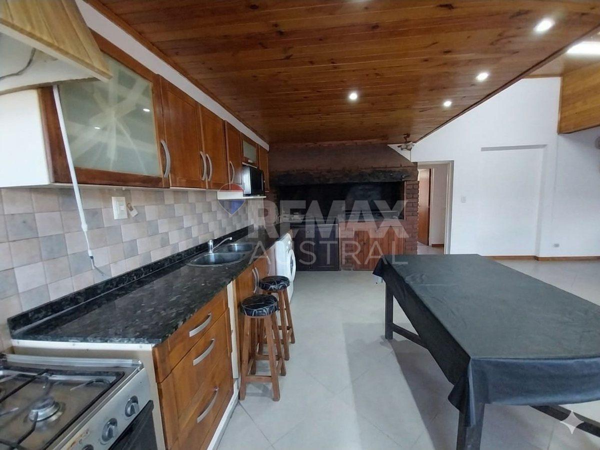 CASA 3 DORMITORIOS AMPLIO QUINCHO