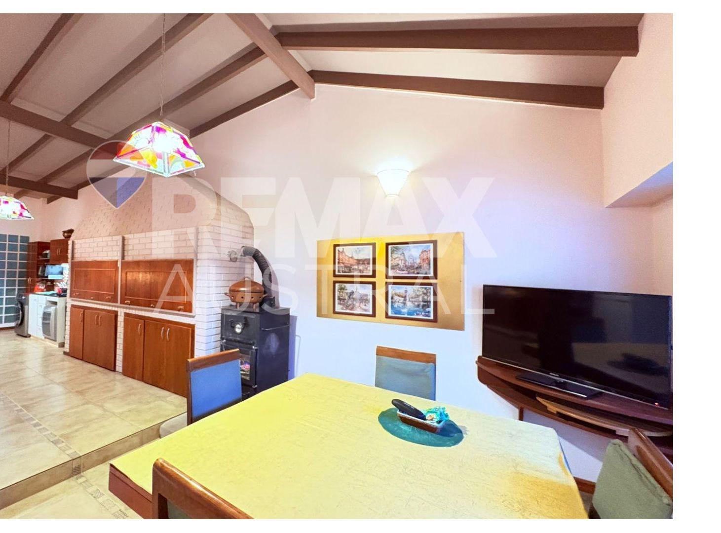Foto de CASA Km 3: 4 Dorm y Quincho, salida a 2 calles, imagen 5