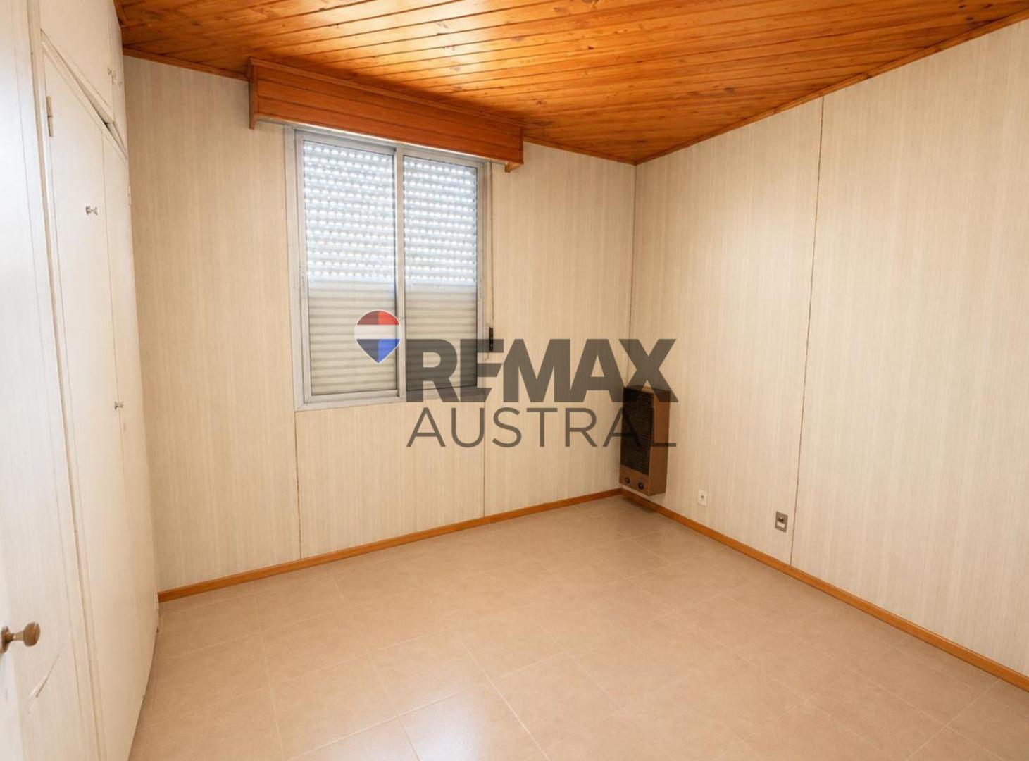 Foto de CASA TRES DORMITORIOS BARRIO ROCA, imagen 5