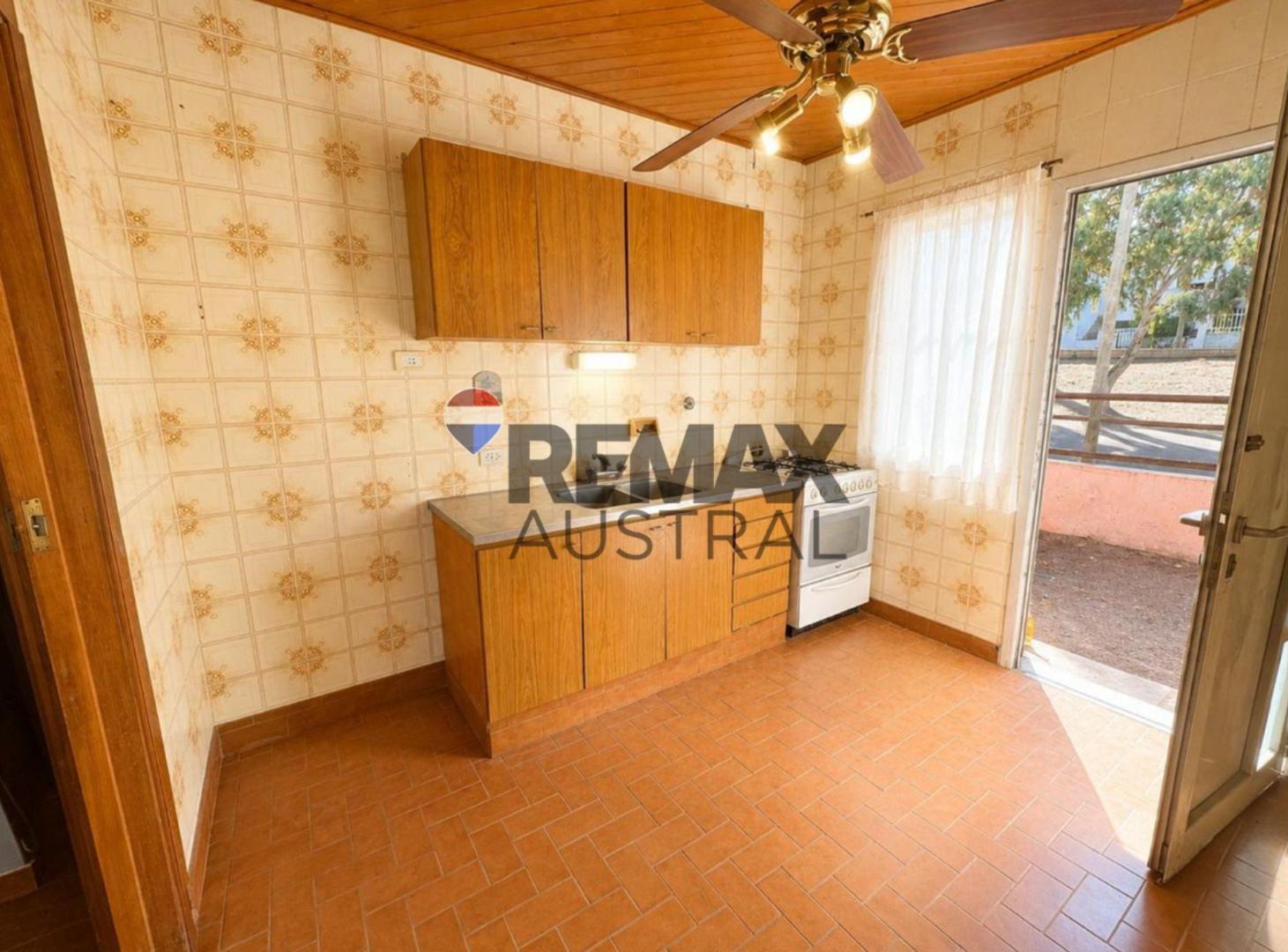 Foto de CASA TRES DORMITORIOS BARRIO ROCA, imagen 4
