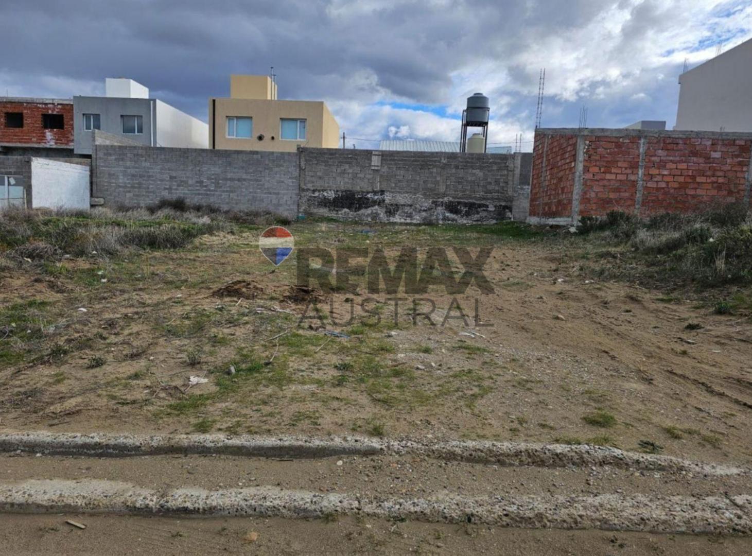 Foto de LOTE 242M2 BARRIO FEIJÓO, imagen 1