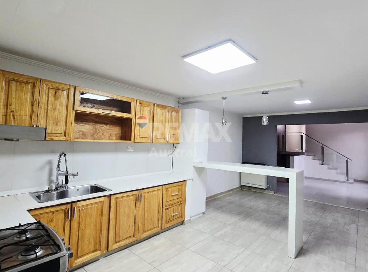 Foto de VENTA Casa | 6 Amb. | 248 m² | Gas | Agua Propia, imagen 4