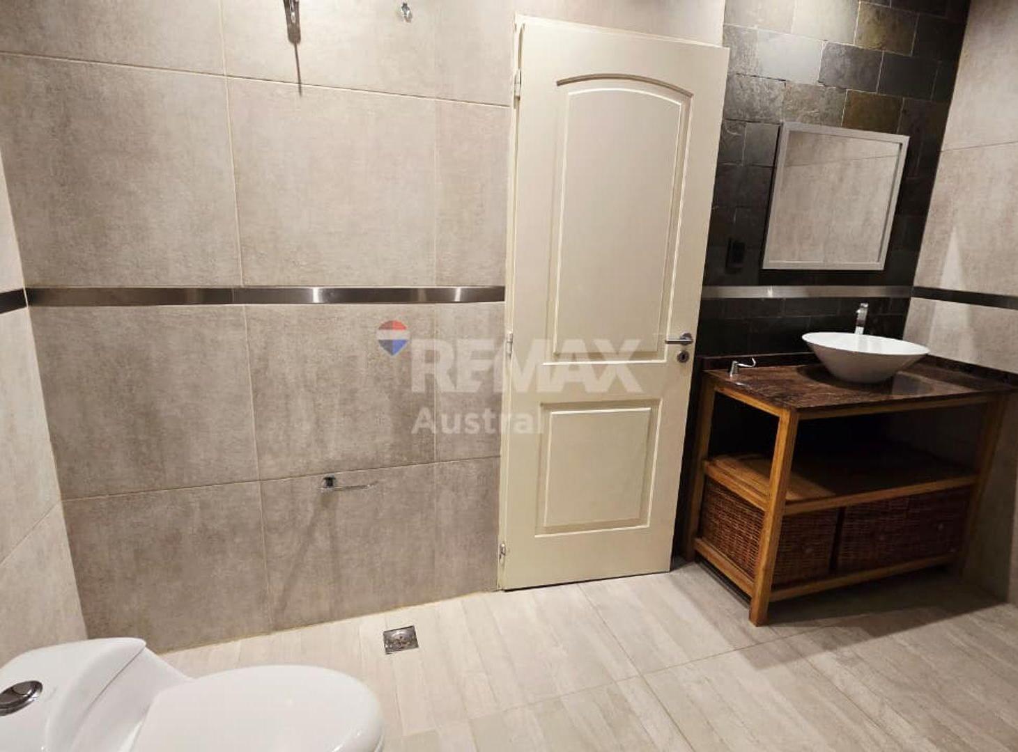 Foto de VENTA Casa | 6 Amb. | 248 m² | Gas | Agua Propia, imagen 5