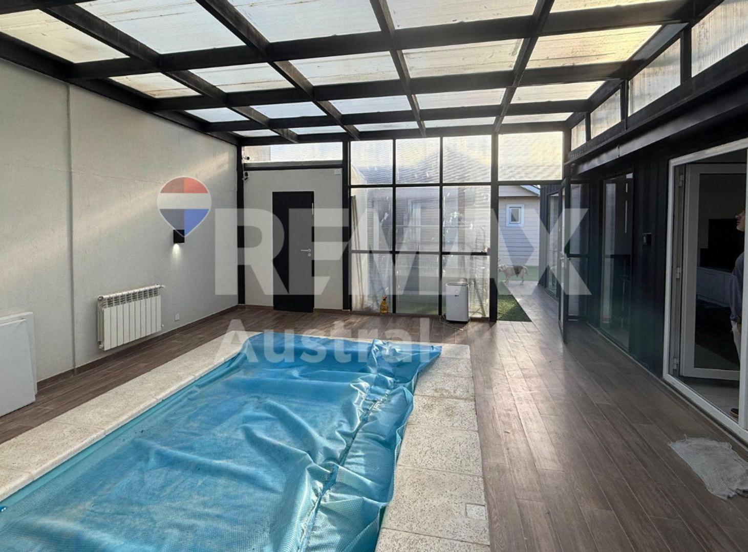 Foto de CASA 3 DORM QUINCHO Y PILETA CLIMATIZADA ARENALES, imagen 1