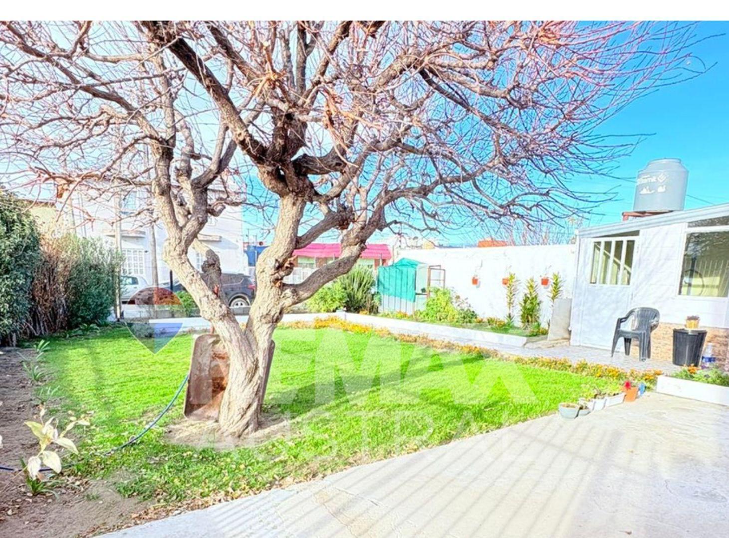 Foto de CASA DOS DORMITORIOS BARRIO ROCA, imagen 1