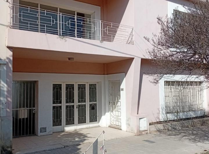 UN DORMITORIO SIN EXPENSAS EN PLANTA BAJA, BARRIO PUEYRREDON 5