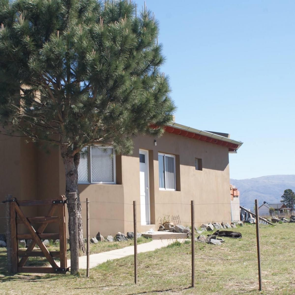 Dos Casas en Terreno de Tres Lotes en Yacanto de Calamuchita 2