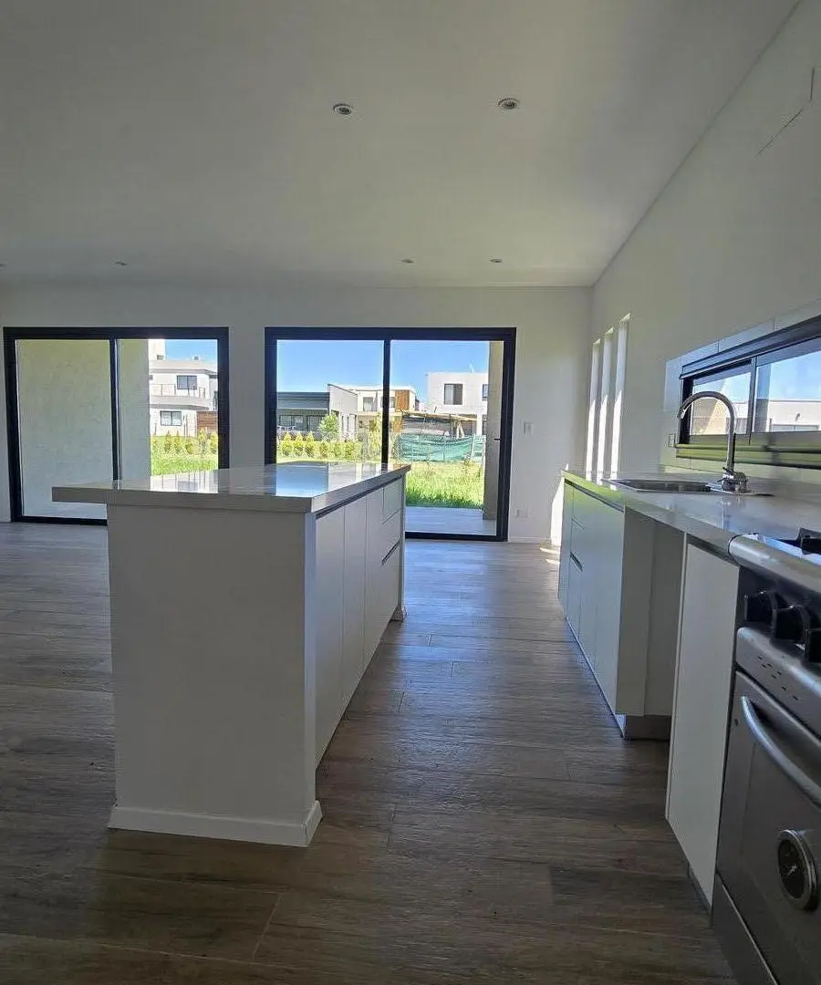 Casa en Santa Elisa Pilar del Este, 4 ambientes 5