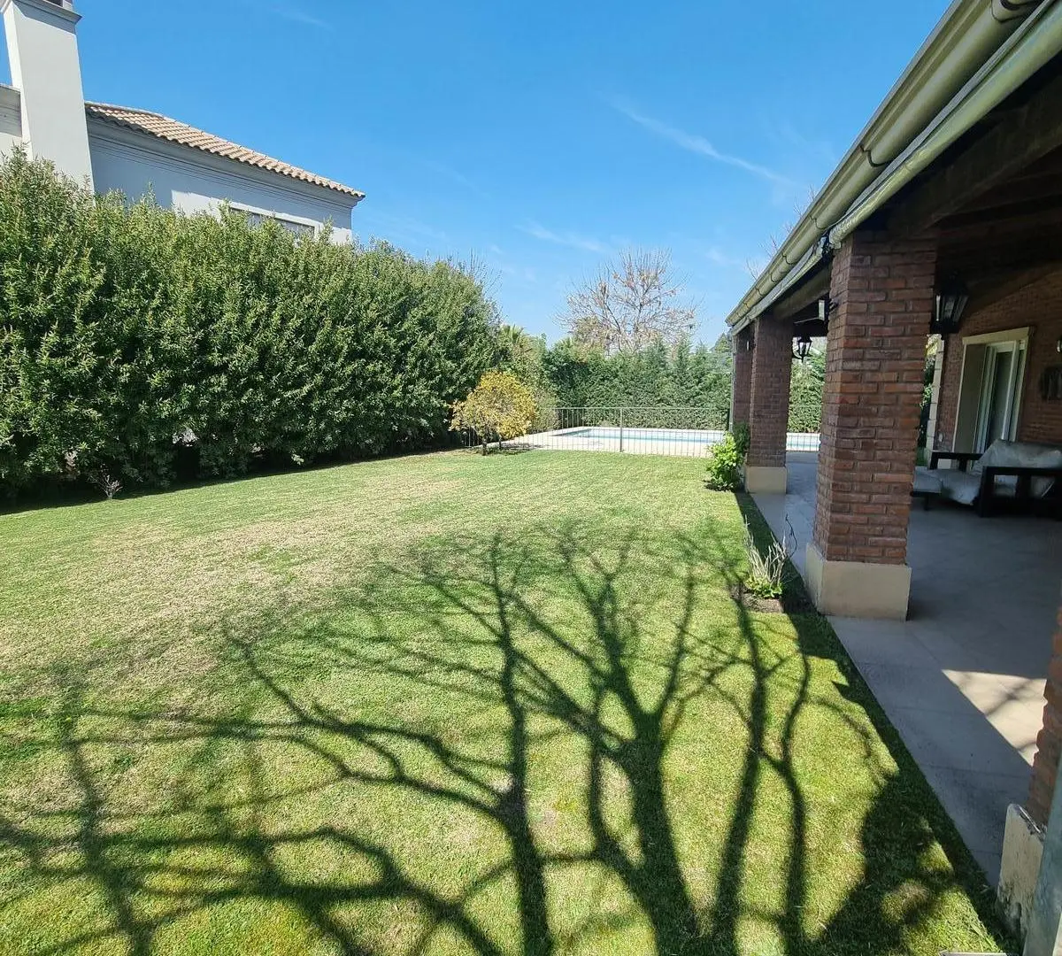 Casa en  Los Jazmines, Pilar del Este 5