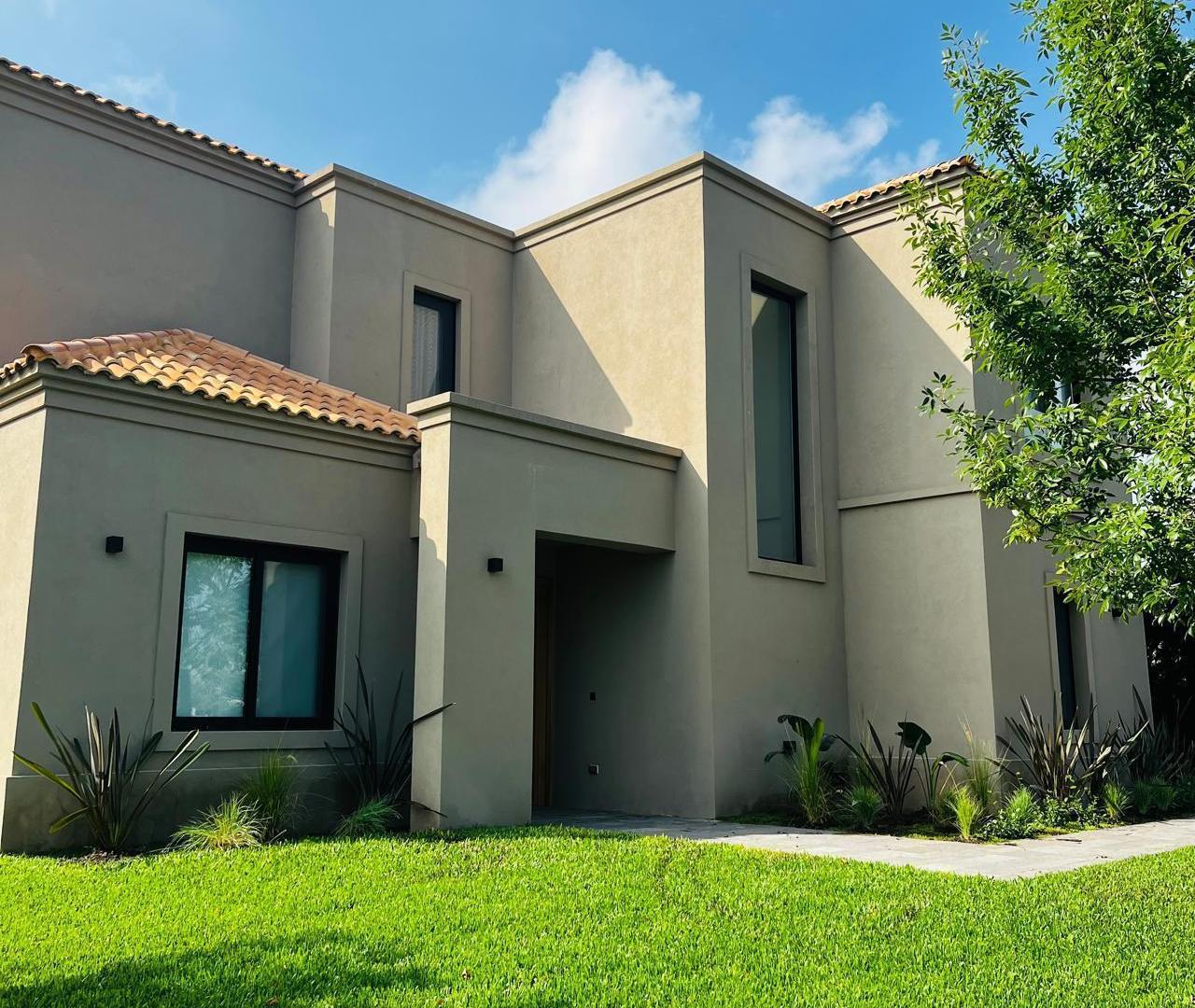 Casa en Ayres Plaza, Pilar Venta 5 ambientes