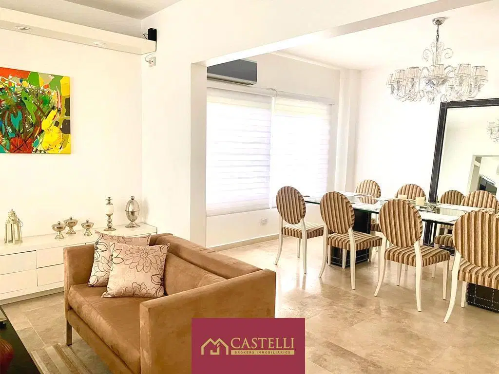 CASA EN VENTA EN AYRES DE PILAR 8
