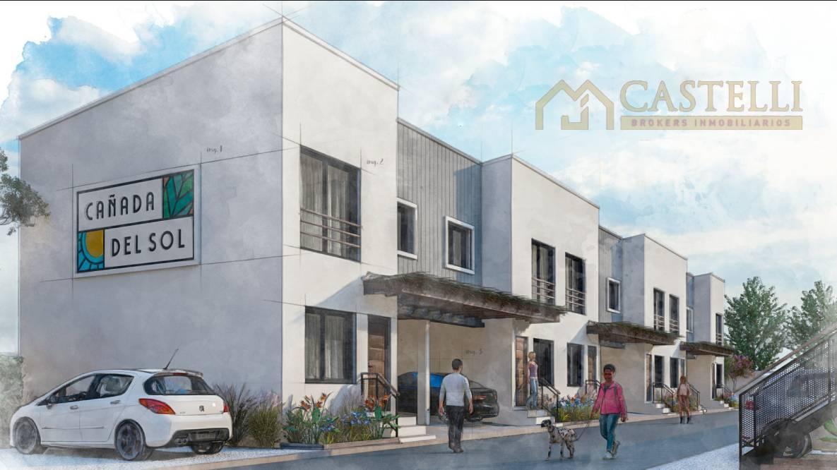 Venta duplex de pozo financiados, cañada del sol con Jardin y parrilla