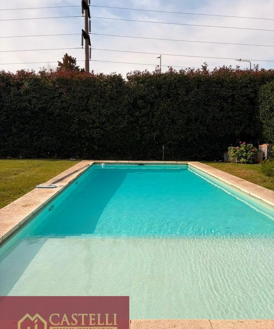 Foto de Casa en venta de 4 ambientes en La Lomada De Pilar, imagen 4