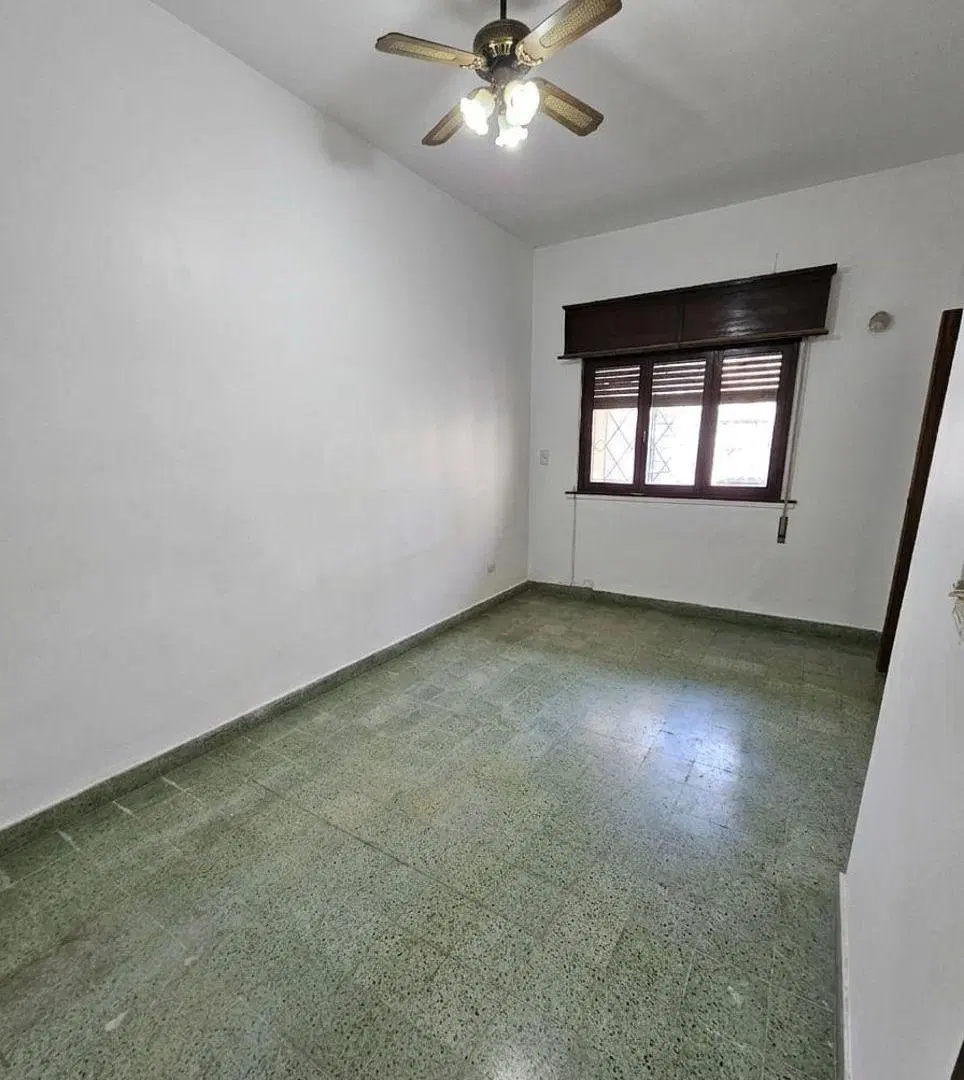 Venta en block casa y departamento 3 ambientes Olivos golf 2