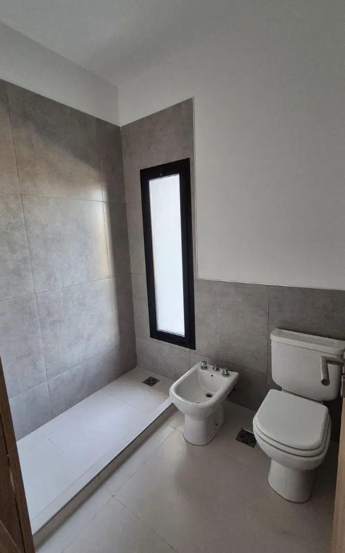 DUPLEX TRES DORMITORIOS EN DOCTA AVENIDA 3