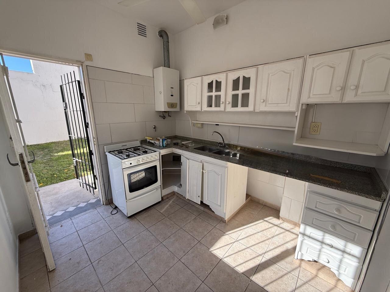 Foto de Casa en Venta 2 Dorm. Capitán Bermúdez, imagen 5