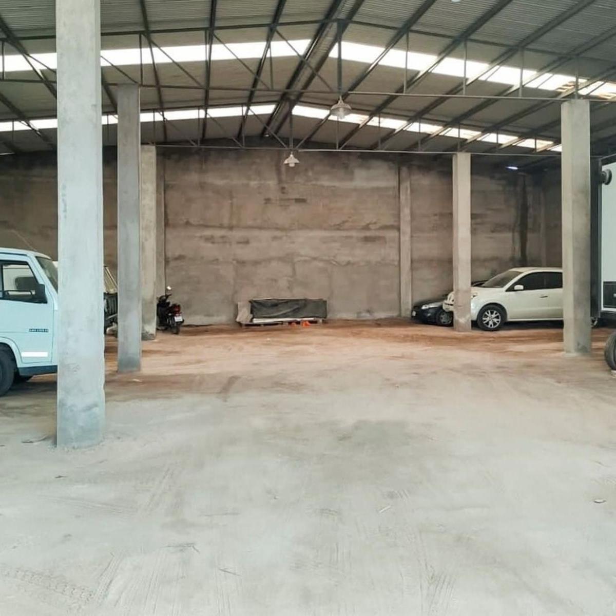 Galpón y Casa de 2 Habitaciones 5