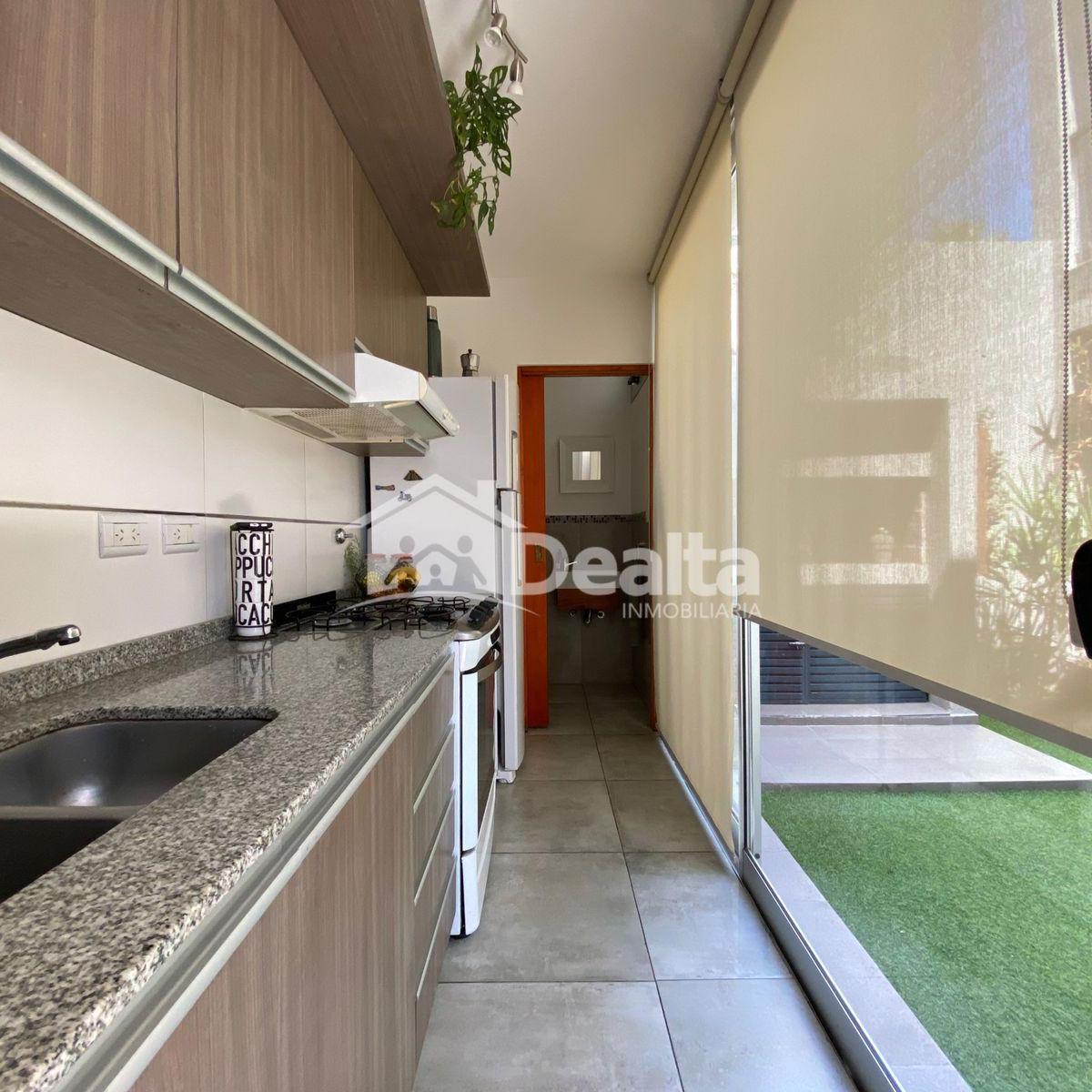 Duplex 2 Dorm. Amueblado con Cochera 5