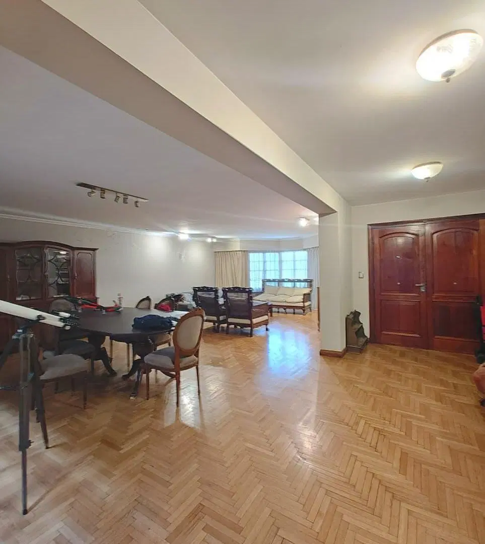 Casa 4 habitaciones en microcentro. 2