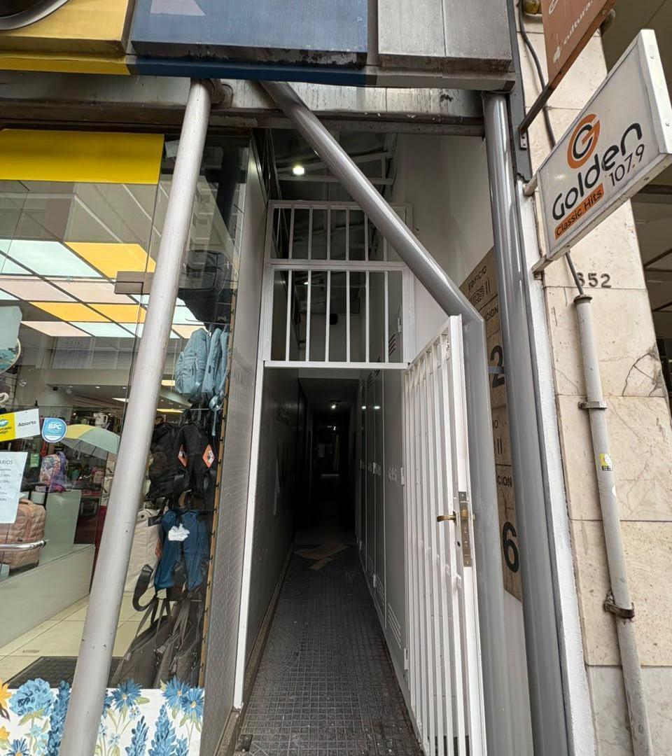 Foto de Oficina en alquiler CECIS II piso 8, imagen 1