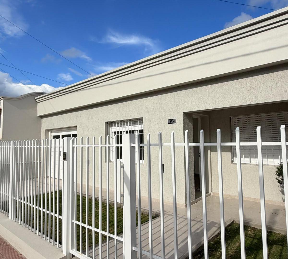Foto de Casa de 3 dorm en alquiler, imagen 2