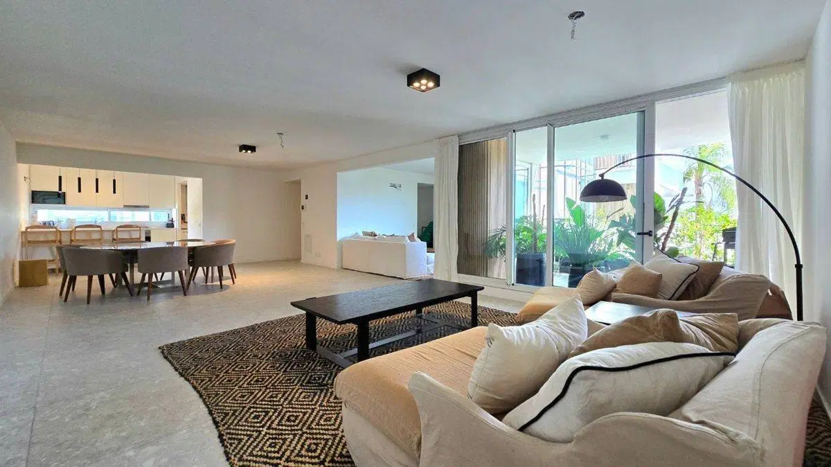 DEPARTAMENTO A ESTRENAR 4 AMBIENTES EN DEVOTO 5