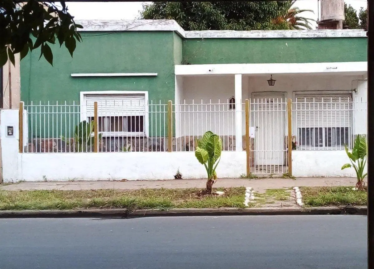 Casa con gran terreno en Garín a reciclar 2