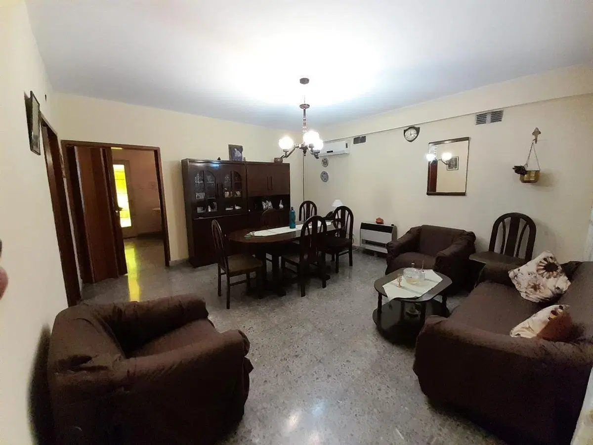 VENTA Y/0 PERMUTA CASA 3 AMB EN MONTE CHINGOLO 4