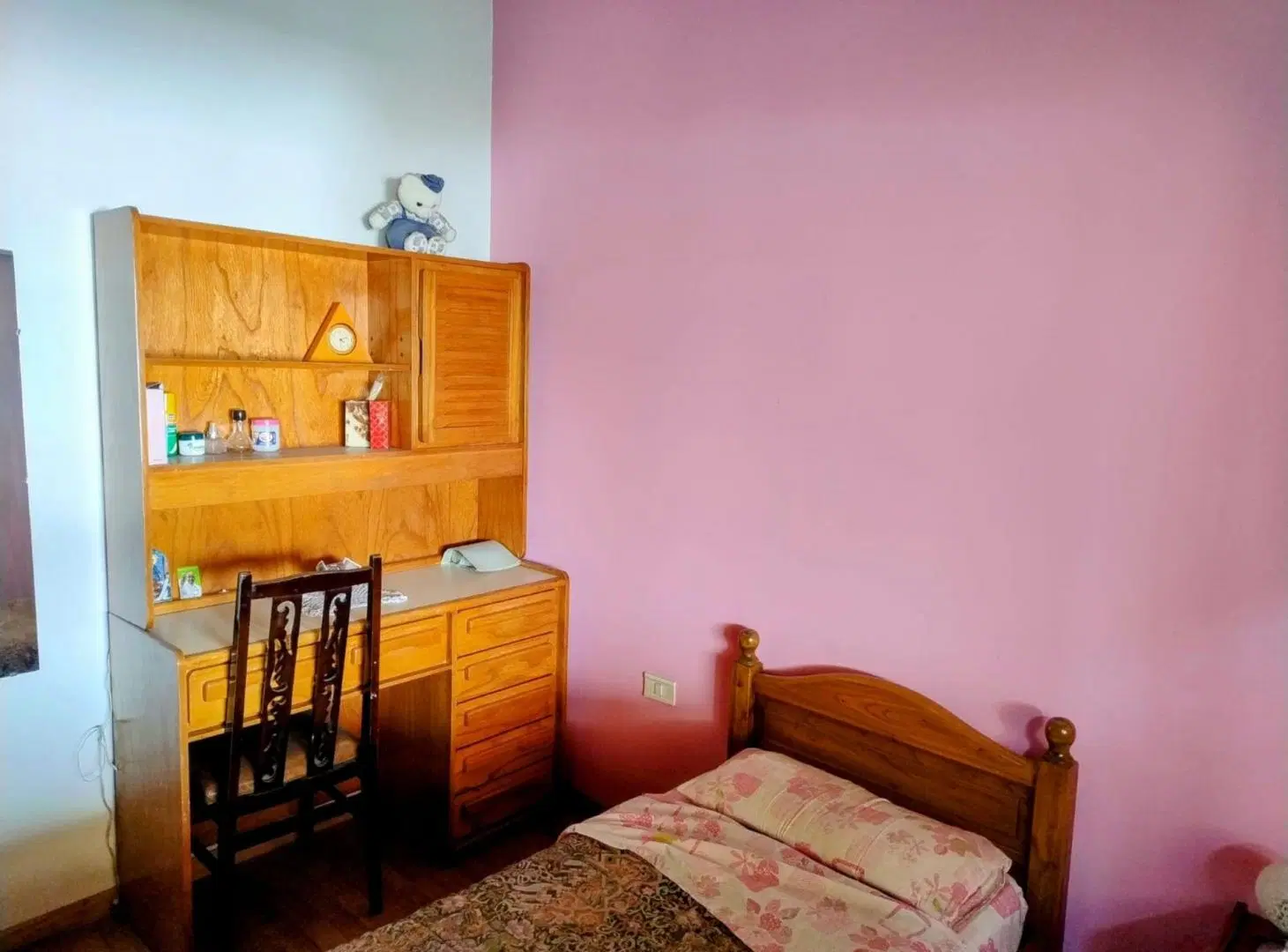 CASA EN LOTE PROPIO CON 3 PROPIEDADES  ENT. INDEP 5