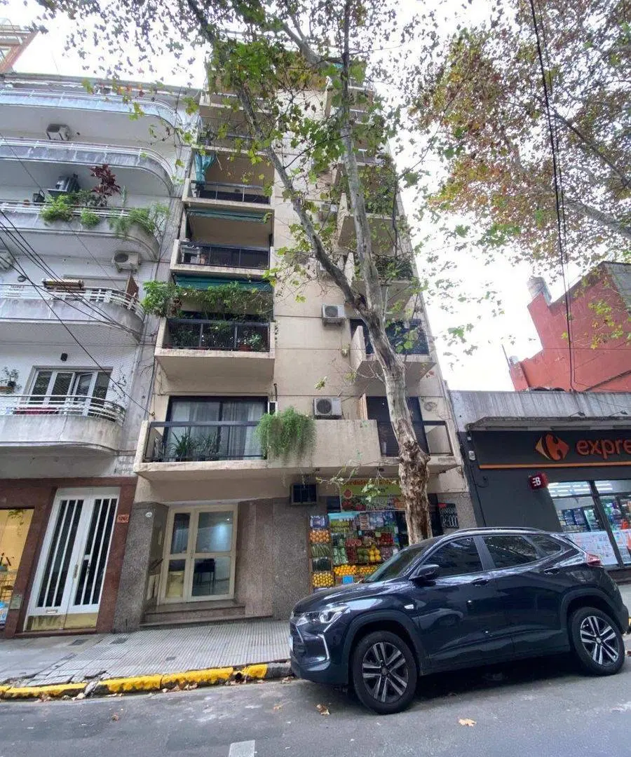 DEPEPARTAMENTO 2 AMB EN RECOLETA 2