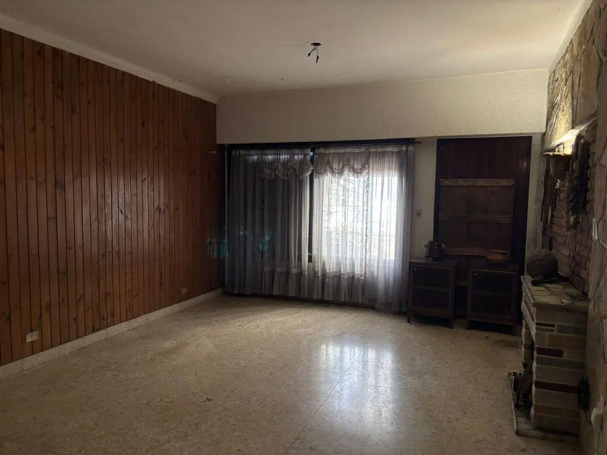 VENTA CASA 4 AMB CON JARDIN,  QUINCHO Y COCHERAS 3