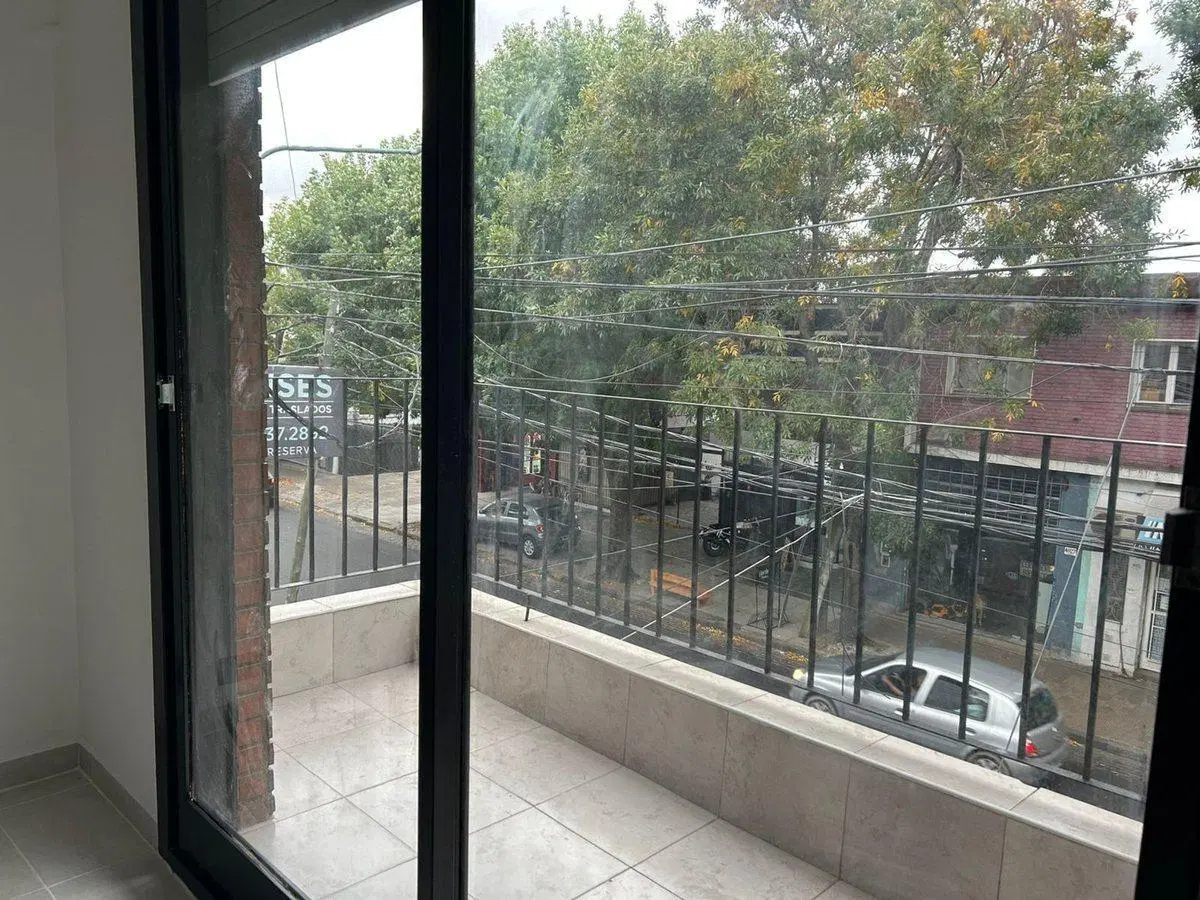 Monoambiente con balcón en Munro sin expensas 4