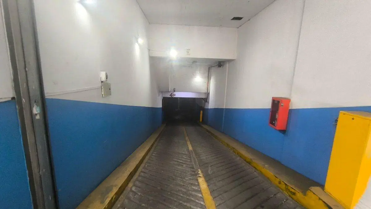 VENTA COCHERA SOBRE AV LAS HERAS EN RECOLETA 3