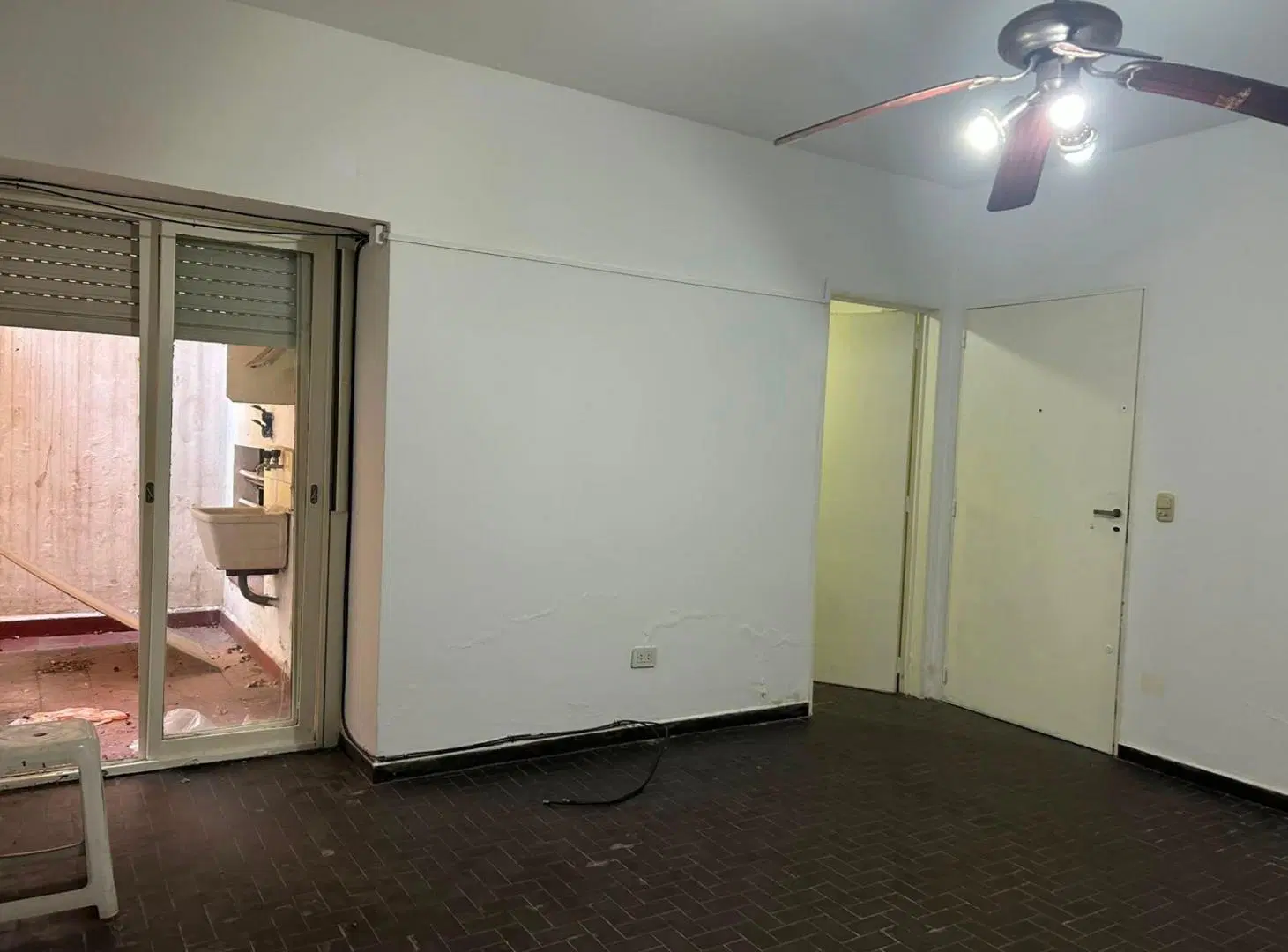 Departamento 2 Ambientes con Patio en Venta 4