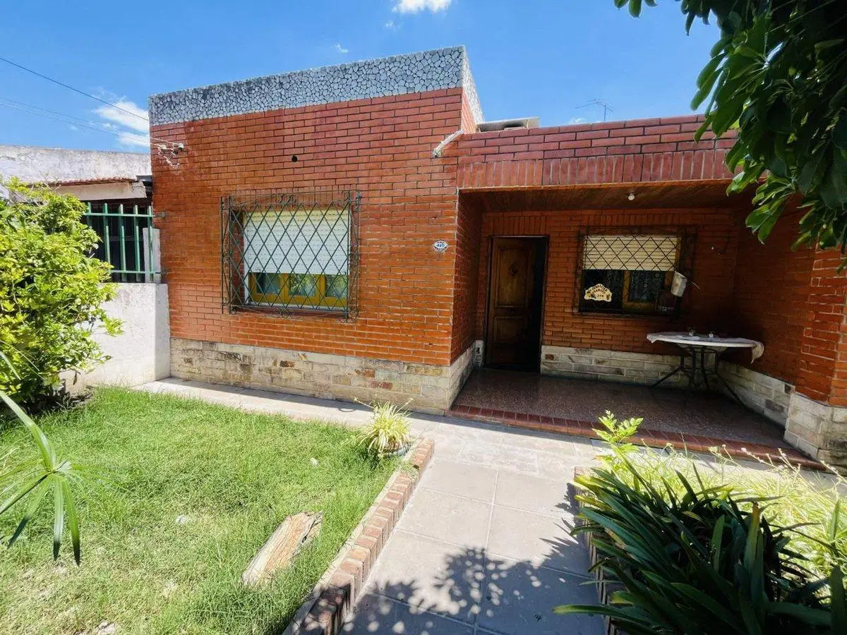 VENTA CASA LOTE PROPIO 3/4 ambientes 5