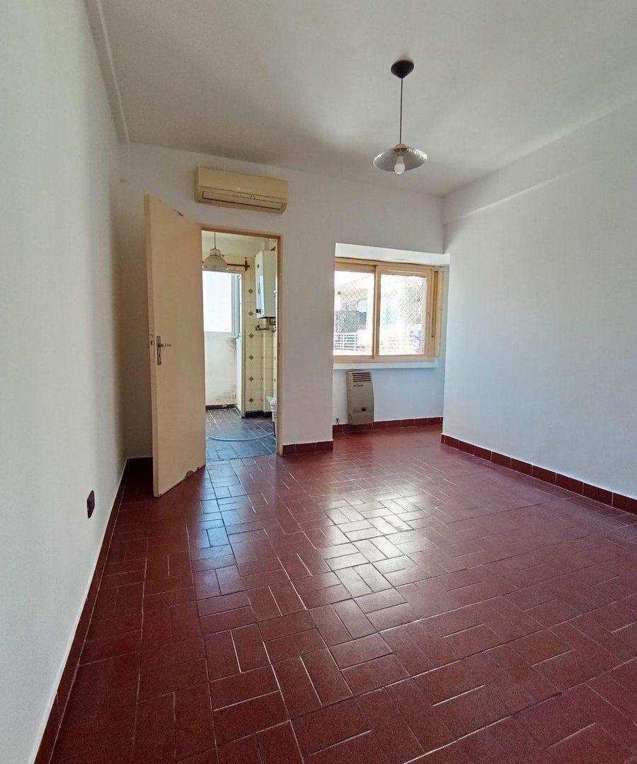 Foto de DEPARTAMENTO 2 AMBIENTES VENTA CABALLITO CAPITAL, imagen 2