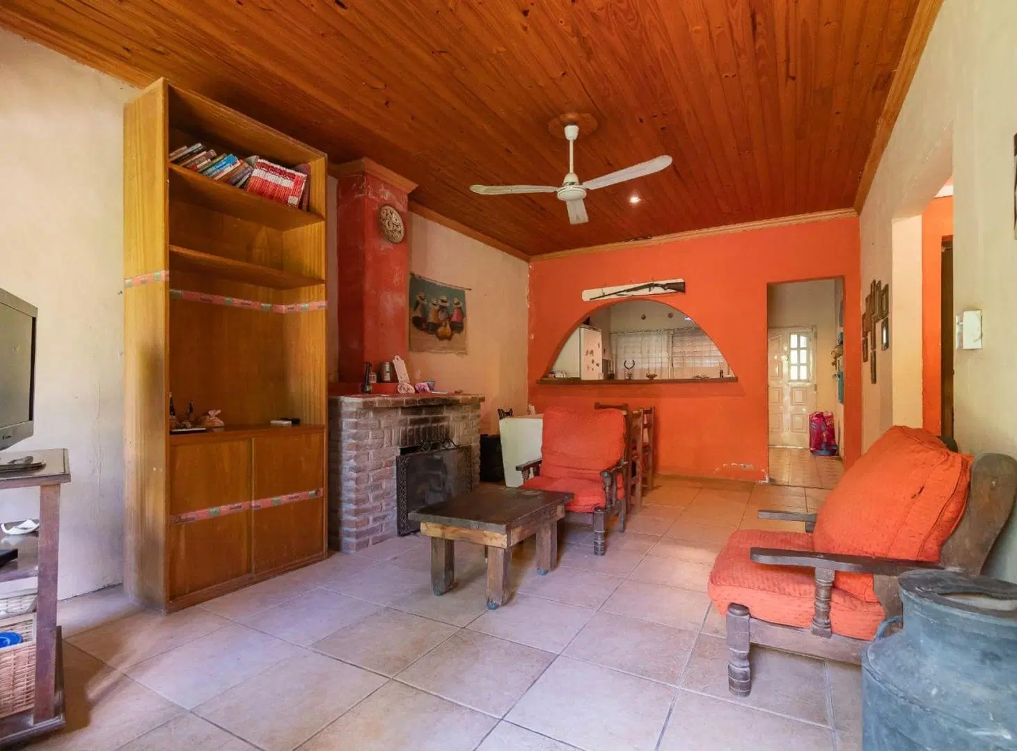 VENTA CASA A REFACCIONAR EN RINCON 4