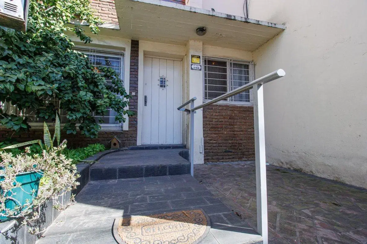 PH 3 AMBIENTES CON JARDIN EN VENTA EN MUNRO 2