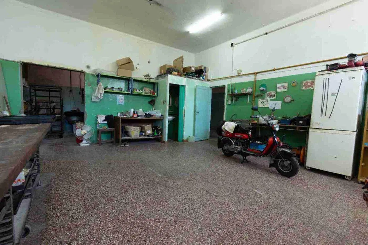 VENTA DEPOSITO EN RAMOS MEJIA 300MTS 5