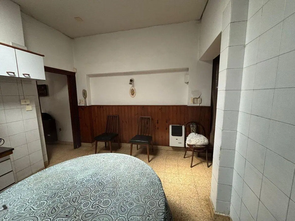 VENTA CASA 4 AMB CON JARDIN,  QUINCHO Y COCHERAS 5