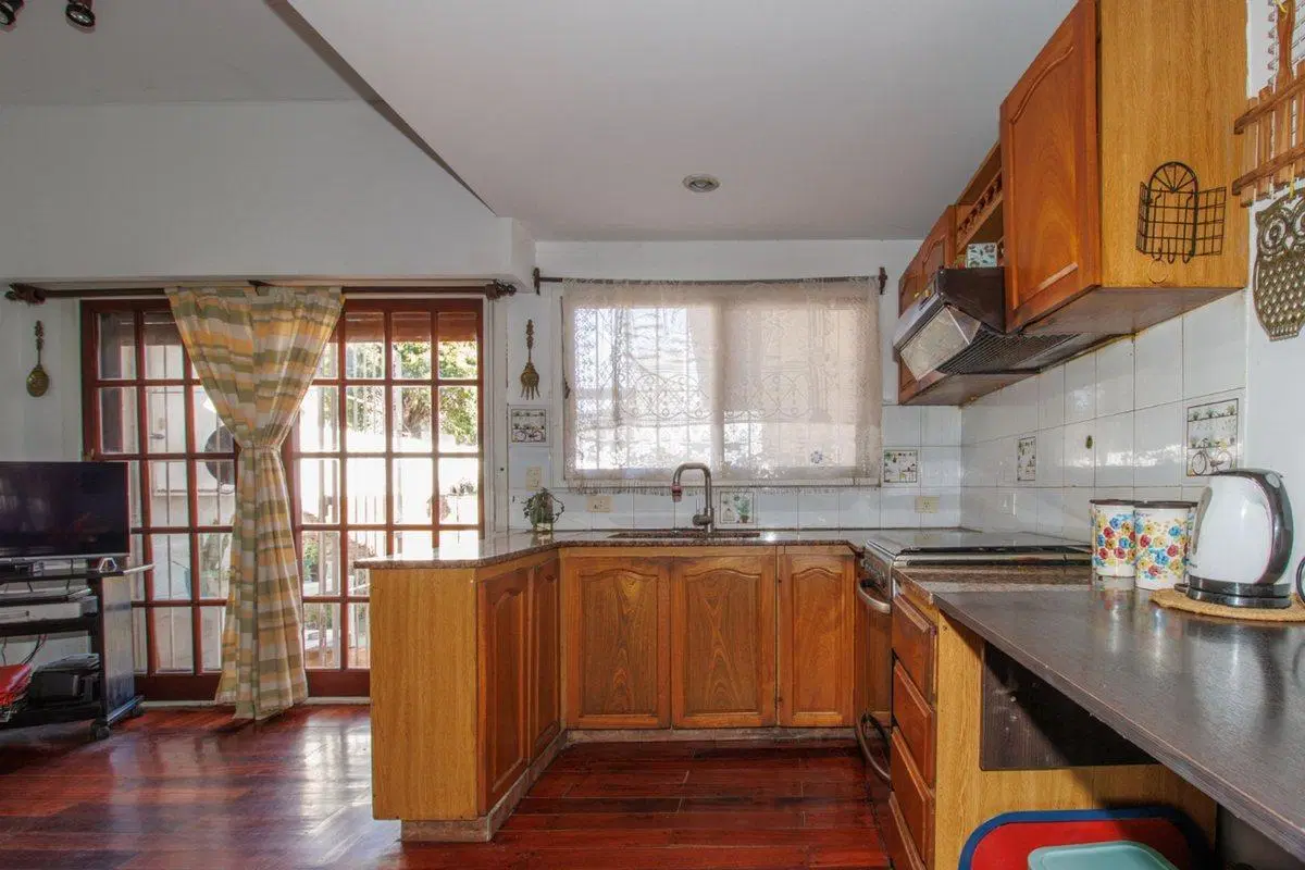 VENTA Triplex 5 ambientes Olivos-Cochera 8