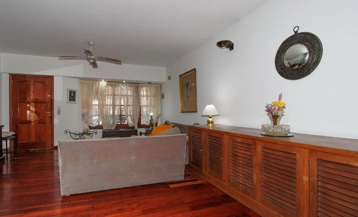 VENTA Triplex 5 ambientes Olivos-Cochera 4